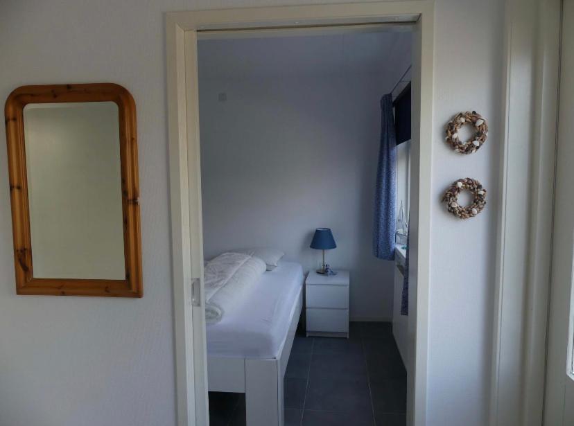 Appartement Boomgaard Vrouwenpolder Esterno foto